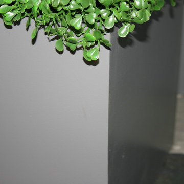 Artificial Hedges for Palm Springs Apartment Complex