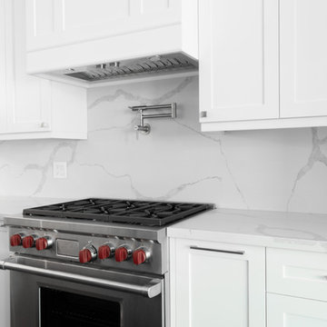 Custom kitchen - East Toronto