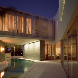 Angle House - Windows