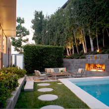 Outdoor fireplace