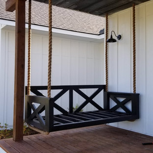 Foto di un portico country di medie dimensioni e davanti casa