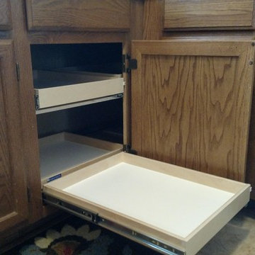 Blind corner slide out solution
