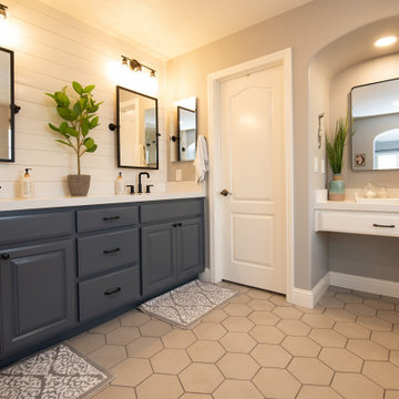 bathCRATE Cottage Grove Court II