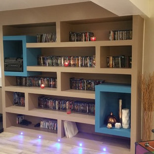 Trendy home theater photo in Marseille