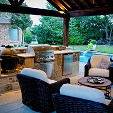 Outdoor Kitchen