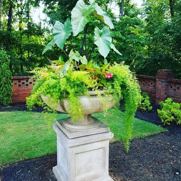 Raised Gardens, Urns, and Seasonal Plantings
