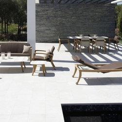 Lounge Chairs - Products