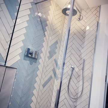 Herringbone/Oak Shower Room