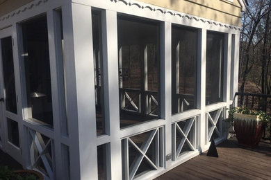 Arts and crafts porch photo in Atlanta
