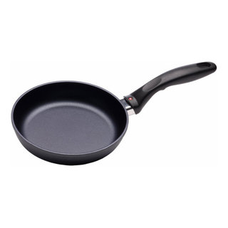 Swiss Diamond Hard Anodized Induction Fry Pan, 9.5