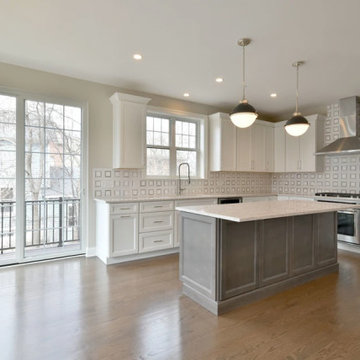 Beautiful Row-homes Ideally located in Downtown Arlington Heights
