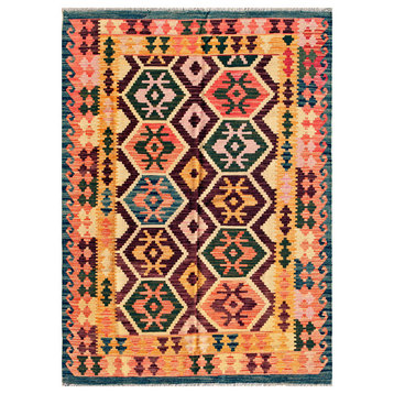 Pasargad Vintage Kilim Collection Hand-Woven Wool Area Rug- 4' 9" X  6' 7"