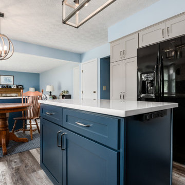 Stunning Transitional Hybrid Kitchen Remodel Done in a Two-Tone Color