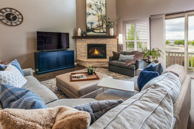 Transitional living room photo in Denver