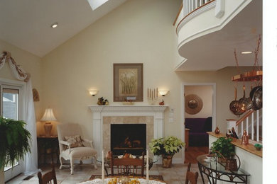 Inspiration for a timeless dining room remodel in Boston