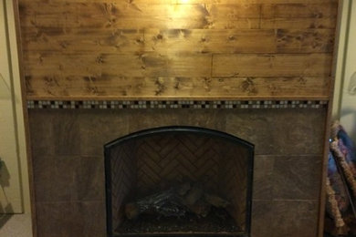 Inspiration for a rustic family room remodel in Milwaukee