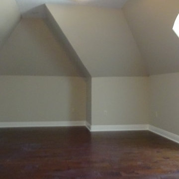 2704 Rue Calais