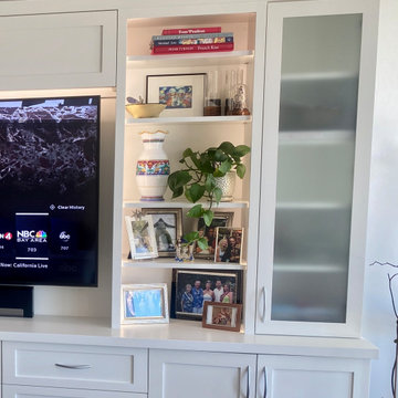 TIBURON MEDIA CENTER
