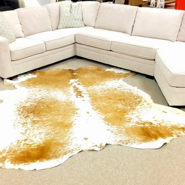 Luxury Premium Cowhide Rug / 6'9" x 7'7" / Handmade / Imported from Europe