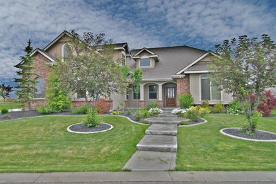 Example of a classic exterior home design in Boise