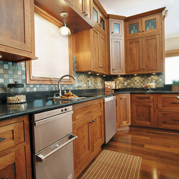 StarMark Cabinetry Kitchen in Fairhaven inset door style