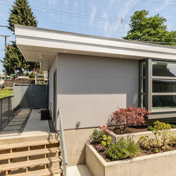 Slocan Garage