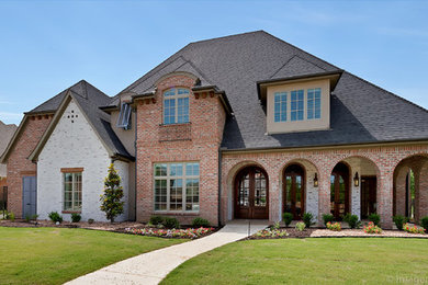 Example of a classic exterior home design in Dallas