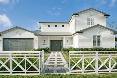 This is an example of a country entryway in Gold Coast - Tweed.