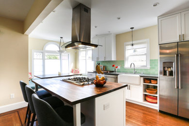 Transitional kitchen photo in San Francisco