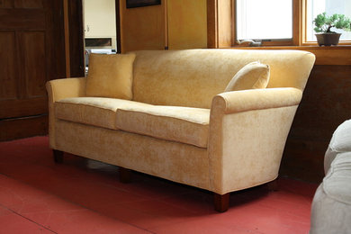 Ogunquit hybrid sofa