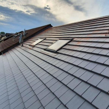Dachrenoveirung (Dachziegel CREATON System, Dachdämmung PUREN, Dachfenster VEKA)