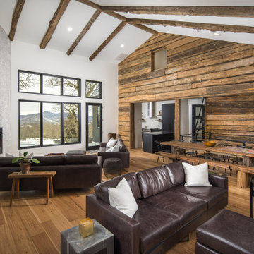 Contemporary Mountaintop Escape