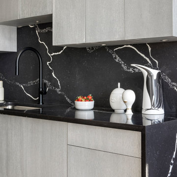 Pied-à-Terre • UES 60s