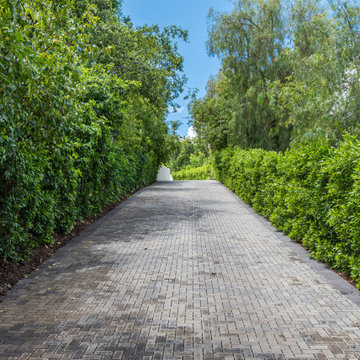 Cape Code Modern in Encino, CA