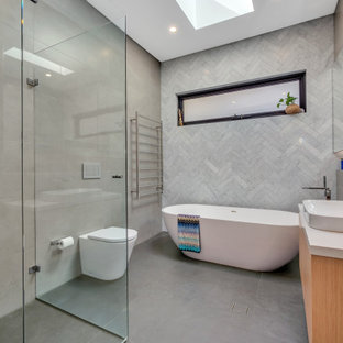 75+ Moderne Badezimmer mit freistehendem Waschtisch Ideen & Bilder