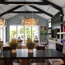 same room, view from the kitchen