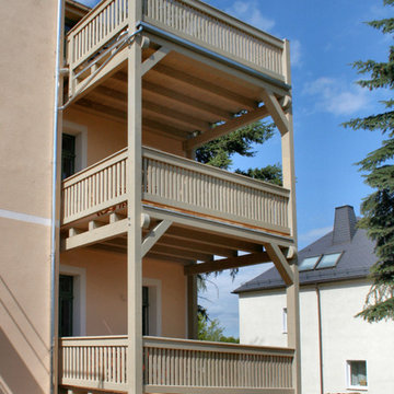Mehrstöckige Balkone