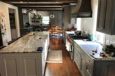 Inspiration for a timeless kitchen remodel in Bridgeport