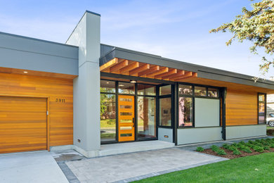 Minimalist exterior home photo in Minneapolis