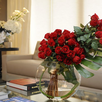 Emilio Robba Roses & Monstera Leafs in Moon Vase