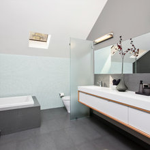 divider between vanity and toilet