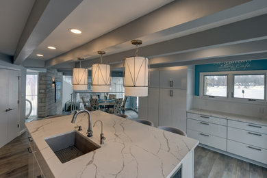 1960s home design photo in Indianapolis