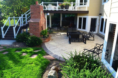 Photo of a traditional patio in Omaha.