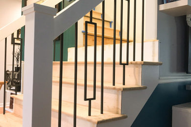 Example of a minimalist staircase design in Chicago