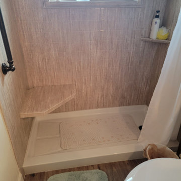 Coastal Stone 6"x 6" embossed walls w/ corner seat