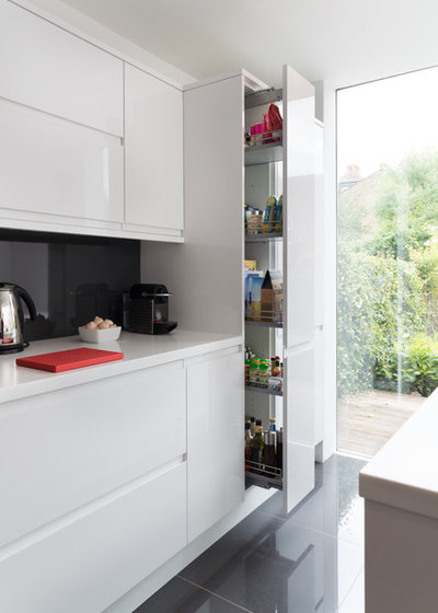 How Bespoke Kitchens London could save you precious space