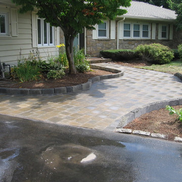 Ideal Millstone paver with Curbstone edging