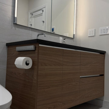1970s Bathroom Transformation