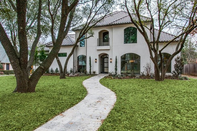 Exterior home photo in Dallas