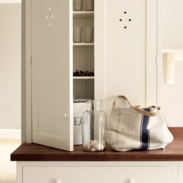 The Wymeswold Shaker Kitchen by deVOL